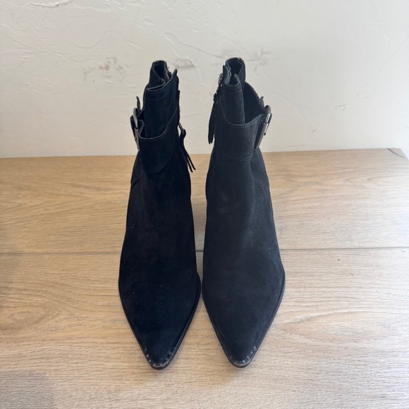 Sam Edelman Leonia Pointed Toe Bootie - Picture 3 of 8